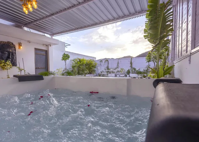 Aravali Villa Homestay With Rooftop Jacuzzi Udaipur